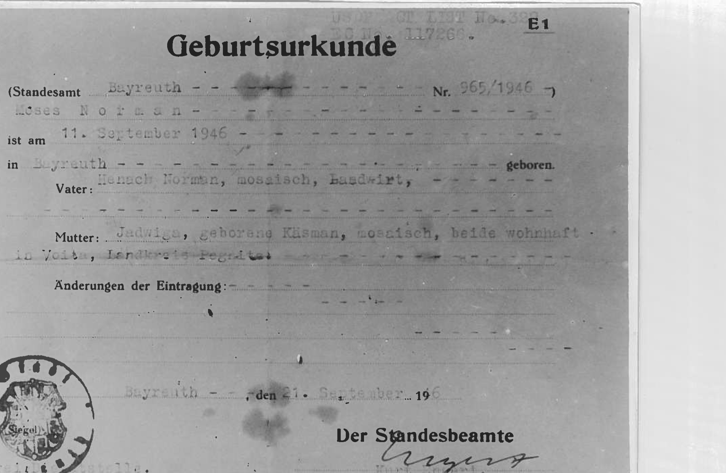 German birth certificate recording Morris Norman's birth in Bayreuth